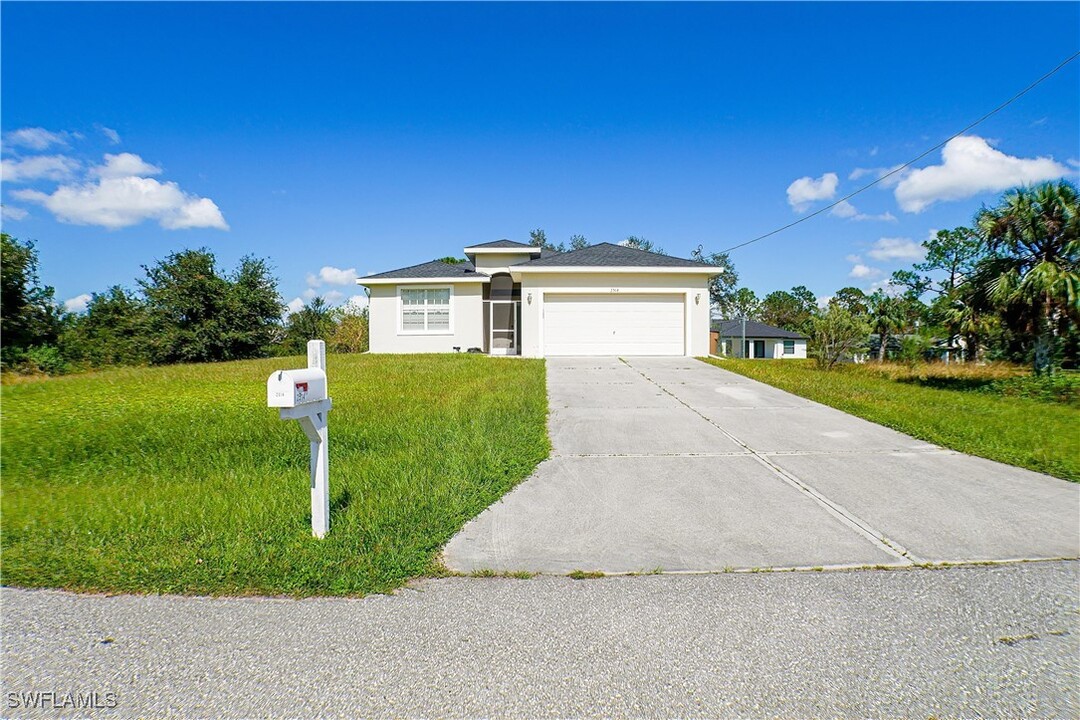 2514 55th St SW in Lehigh Acres, FL - Building Photo