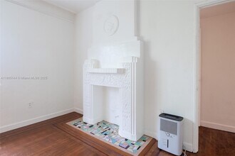 1610 Pennsylvania Ave in Miami Beach, FL - Building Photo - Building Photo