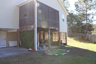 1911 Gastonia Rd in Southport, NC - Foto de edificio - Building Photo