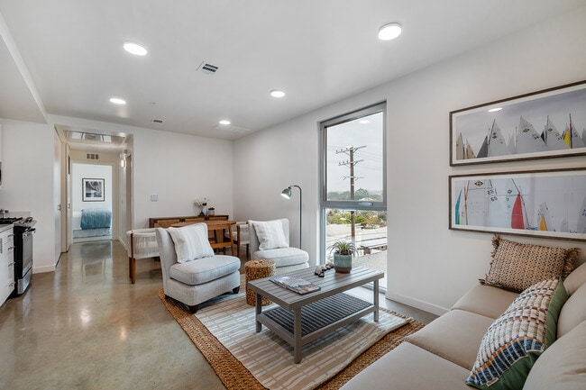 The Louella in Venice, CA - Foto de edificio - Interior Photo