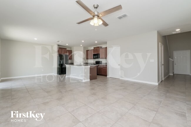 4313 Globe Thistle Dr in Tampa, FL - Building Photo - Building Photo