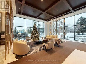 399 Royal Orchard Blvd in Markham, ON - Building Photo - Building Photo