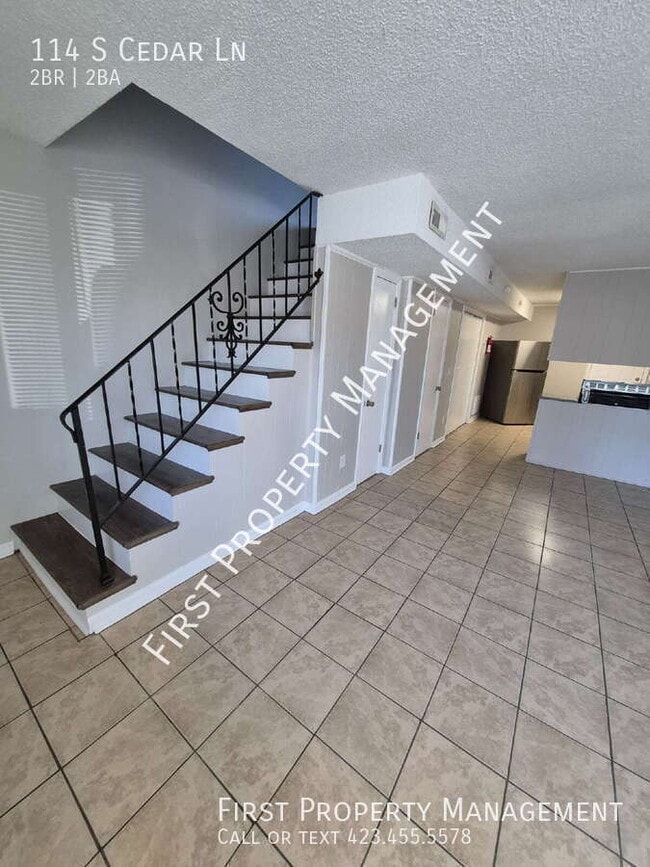 property at 114 S Cedar Ln