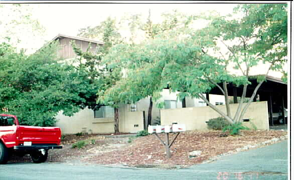 177 Siesta Way in Boyes Hot Springs, CA - Building Photo