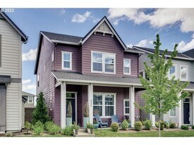 6995 SE Genrosa St in Hillsboro, OR - Building Photo