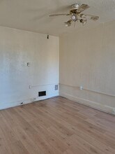 250 Apsley St in Philadelphia, PA - Building Photo - Building Photo