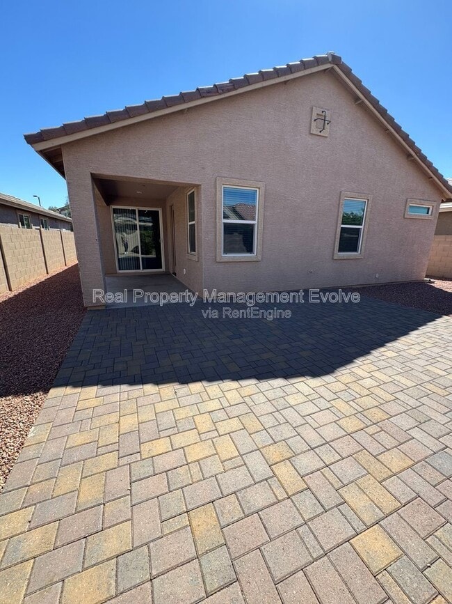 13014 W Lamar Rd in Glendale, AZ - Building Photo - Building Photo