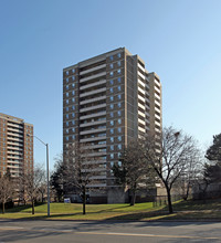 The Windfields Place in Toronto, ON - Building Photo - Building Photo