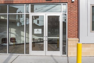 Clinton Lofts in Trenton, NJ - Foto de edificio - Building Photo