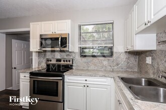 2921 NW 157th Terrace in Miami Gardens, FL - Building Photo - Building Photo
