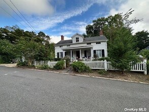 118 South St in Port Jefferson, NY - Building Photo - Building Photo