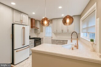 6726 S Kings Hwy in Alexandria, VA - Building Photo - Building Photo