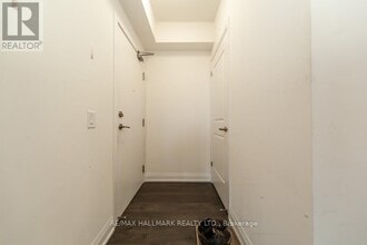 3665 Kingston Rd in Toronto, ON - Building Photo - Building Photo