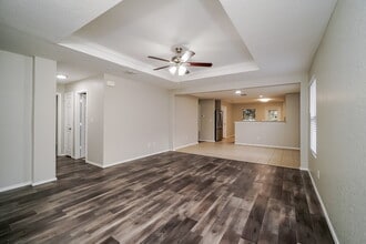 818 Cowhide Dr in San Antonio, TX - Building Photo - Building Photo