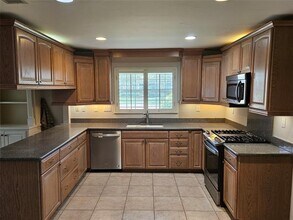 6432 Chevy Chase Ave in Dallas, TX - Building Photo - Building Photo