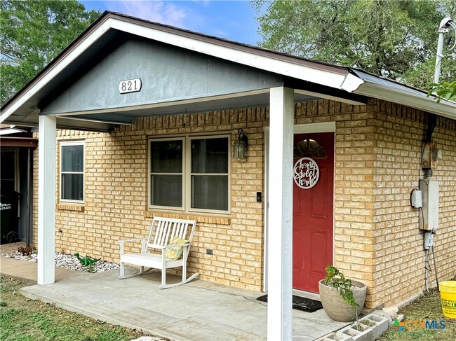 property at 821 S Mill St