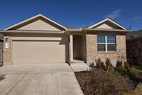 213 Andesite Trl in Buda, TX - Building Photo - Building Photo