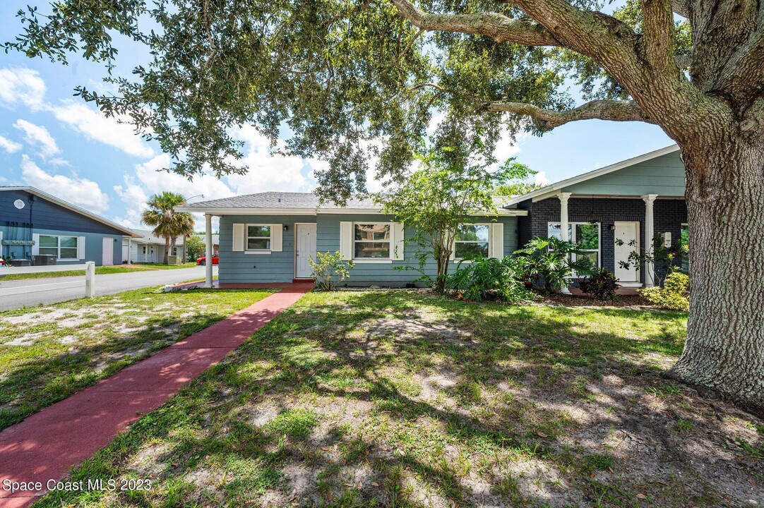 3645 Barna Ave in Titusville, FL - Building Photo