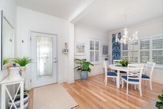 4482 Waterscape Ln in Ft. Myers, FL - Foto de edificio - Building Photo