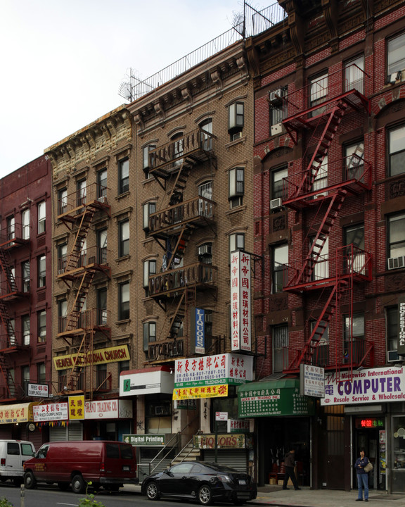 101 Allen St in New York, NY - Building Photo