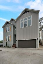 3362 Pinemont Dr in Houston, TX - Building Photo - Building Photo