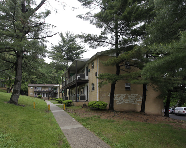 Terrace View Gardens in North Plainfield, NJ - Building Photo - Building Photo