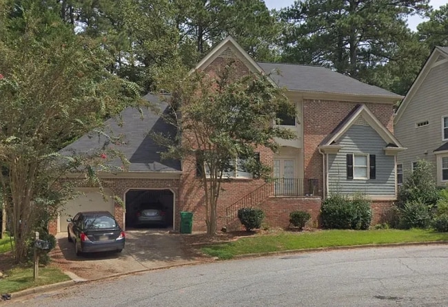 2411 Magnolia Springs Ct