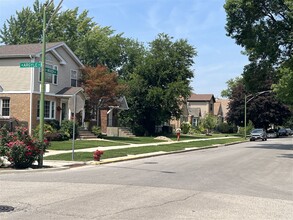 5008 N Moody Ave in Chicago, IL - Building Photo - Building Photo