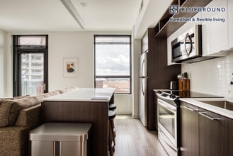 11850 Freedom Dr in Reston, VA - Foto de edificio - Building Photo