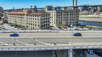 River Place Lofts in Milwaukee, WI - Building Photo - Building Photo