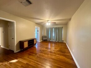 1316 Eastview Dr in Weatherford, TX - Building Photo - Building Photo