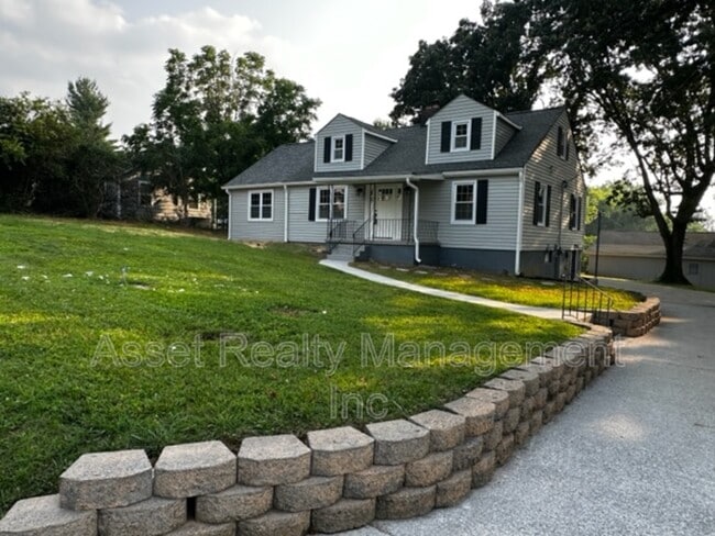 property at 2208 Sanderson Rd