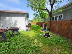 1189 Oak Grove Ave in Austin, TX - Building Photo - Building Photo