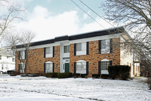 Canterbury Court Apartments