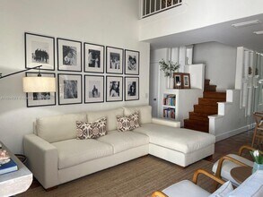 20908 Leeward Ct in Aventura, FL - Foto de edificio - Building Photo