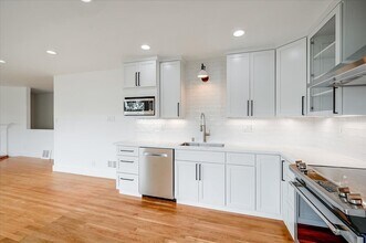 182 Midcrest Way in San Francisco, CA - Building Photo - Building Photo