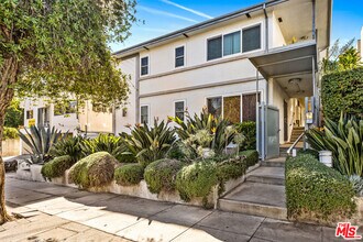 1929 Tamarind Ave in Los Angeles, CA - Foto de edificio - Building Photo