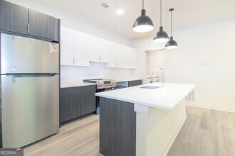 260 Martha Dr in Athens, GA - Building Photo - Building Photo