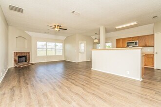 1514 Wavecrest Dr in Glenn Heights, TX - Building Photo - Building Photo