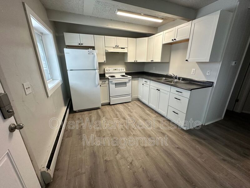 5130 Taku Dr in Anchorage, AK - Building Photo