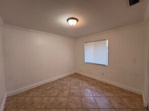 5900 SW 26th St in West Park, FL - Building Photo - Building Photo