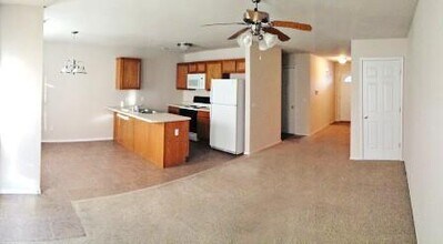 2223 W Deane St in Fayetteville, AR - Building Photo - Building Photo