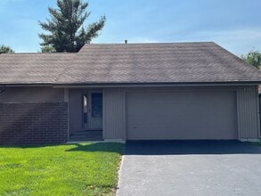 870 E Boundary St in Perrysburg, OH - Building Photo - Building Photo