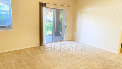 6850 Sharlands Ave. in Reno, NV - Foto de edificio - Building Photo