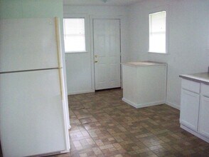 1330 Central Blvd in Centralia, WA - Building Photo - Building Photo