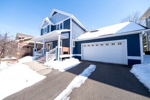 15678 Duck Pond Way in Apple Valley, MN - Building Photo