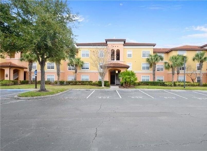 5475 Vineland Rd, Unit 8311 in Orlando, FL - Building Photo