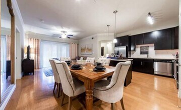 700 Cobia Dr in Katy, TX - Building Photo - Building Photo