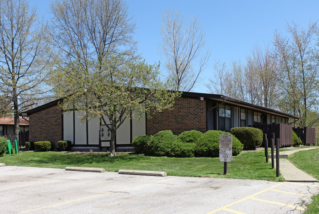 Dartmouth Place Apartments in Geneva, OH - Building Photo