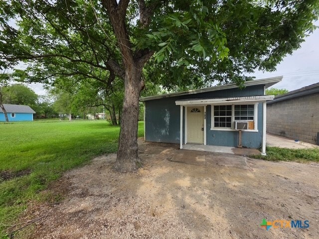 property at 702 San Antonio Ave